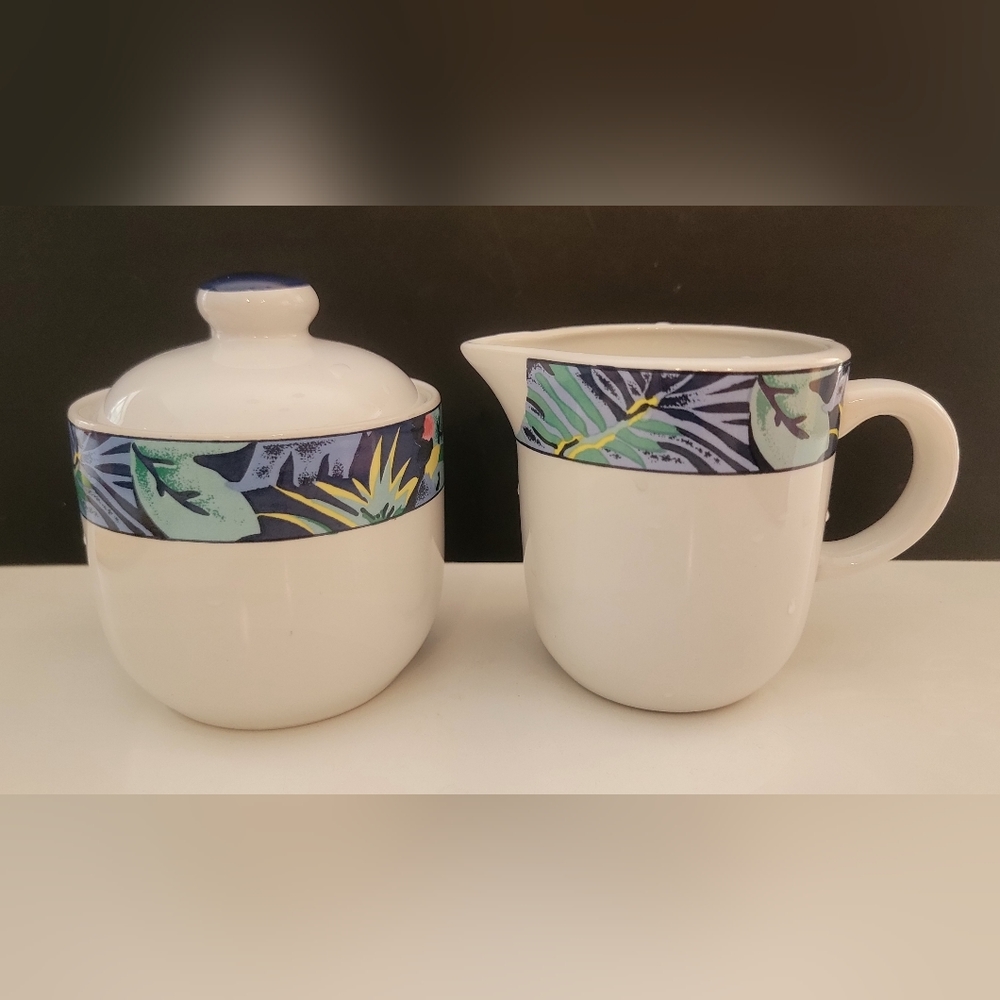 Vitromaster 1990 Key Largo Stoneware Lidded Sugar Bowl& Creamer Set